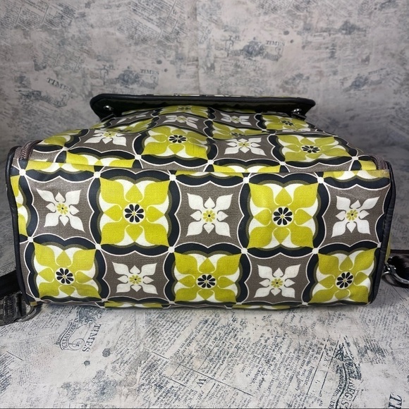 Petunia Pickle Bottom diaper bag/ backpack - Picture 6 of 14